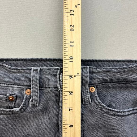 Levi's Straight Leg Jeans in Faded Gray - Picture 13 of 14